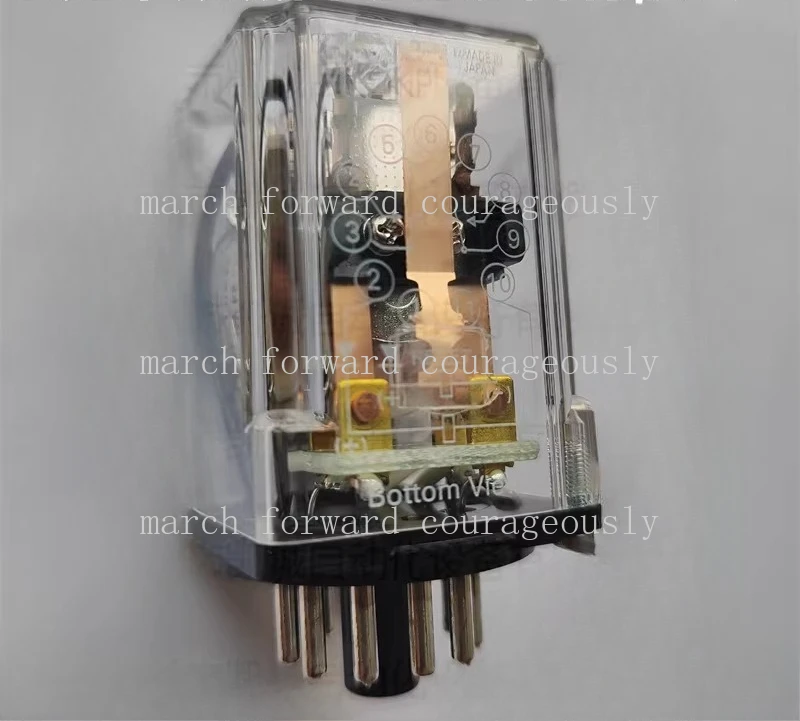 mk2kp-dc24-per-rele-di-blocco-omron-senza-indicatore-2c-o