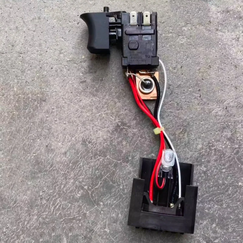 

Оригинальный переключатель для аксессуаров для литиевой дрели HILTI 14,4 В SFC14-A