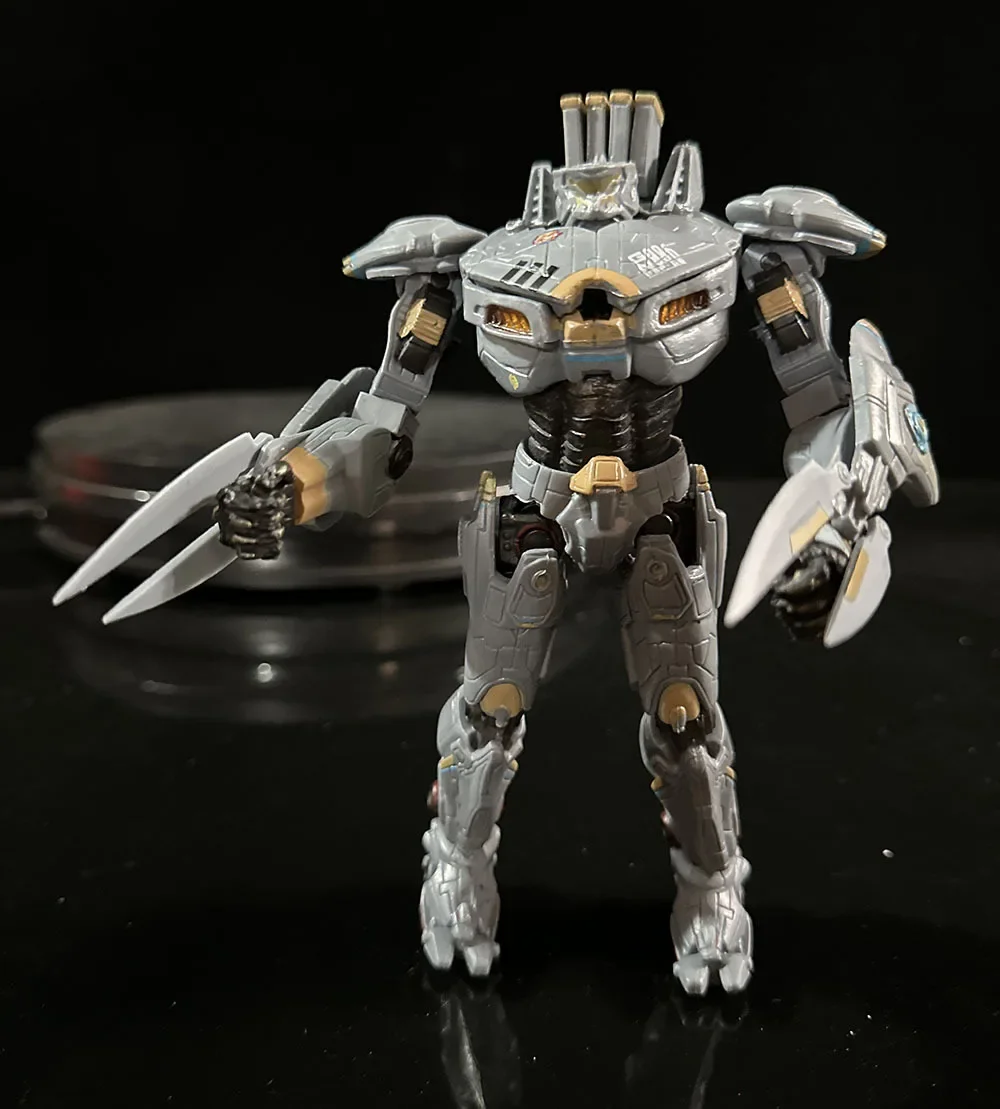 

New Movie Pacific Rim Striker Eureka Action Figures PVC Joint mobility Model Statue Desk Decor Toys doll Collection Gifts