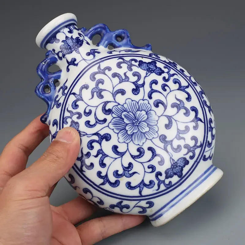 Qing Dynasty Qianlong Blue White Jingdezhen Ceramic Vase Decoration Items Antique Porcelain collection Home Room Desk Ornaments
