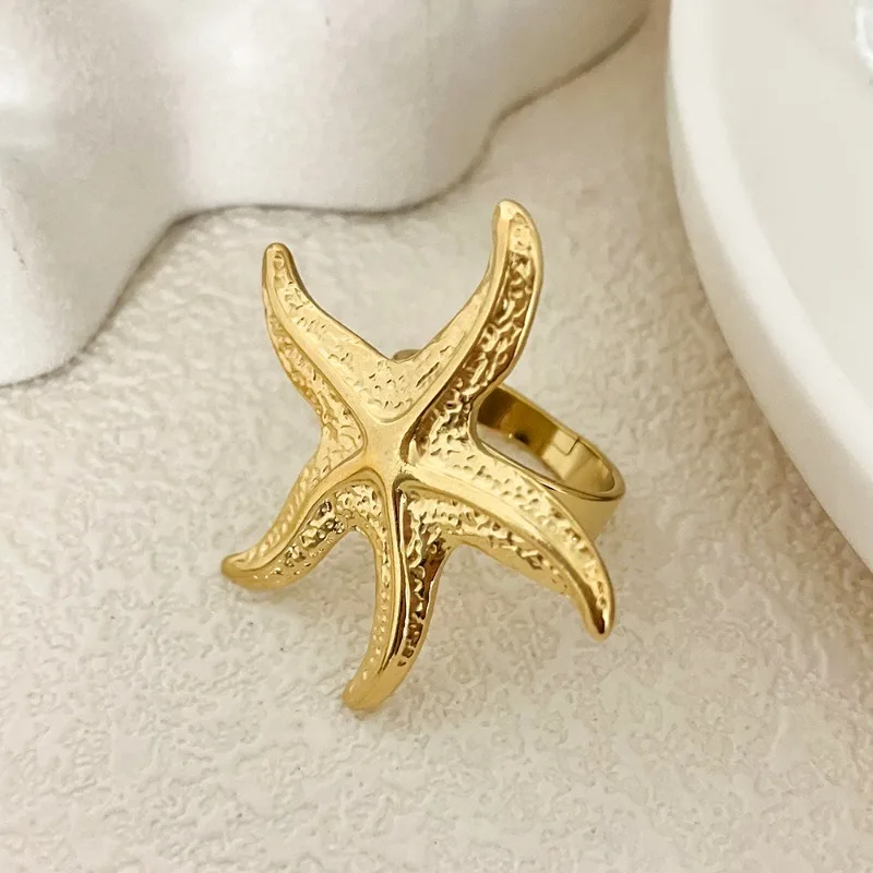 1pc Starfish Shaped Funny Stainless Steel Opening Ring 14K Gold Plated Funny Accessories Men and Women\'s Ring for Daily Wear