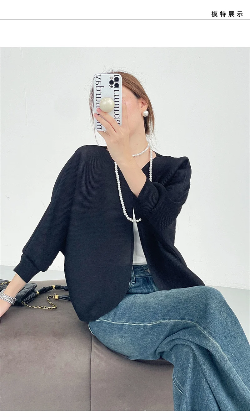 Women's Jackets Miyake Spring and Summer simple Loose Cardigan Fold Joker Coat Temperament Elegant Cardigan Short Coat Woman