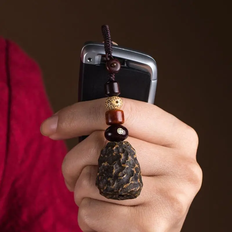 Natural Agarwood Handmade Car Keychain Pendant, Unique Wenwan Collectible Hanging Ornament Gift for Men Women Daily Auto Accesso