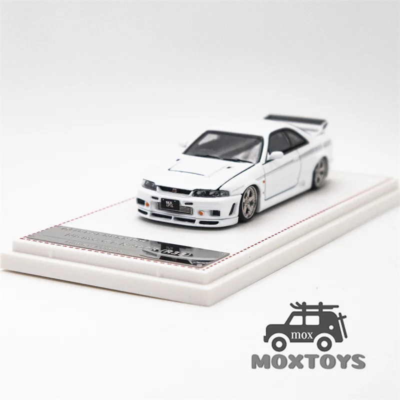 Focal Horizon FH 1:64 Skyline GT-R R33 Nismo 400R Diecast Model Car