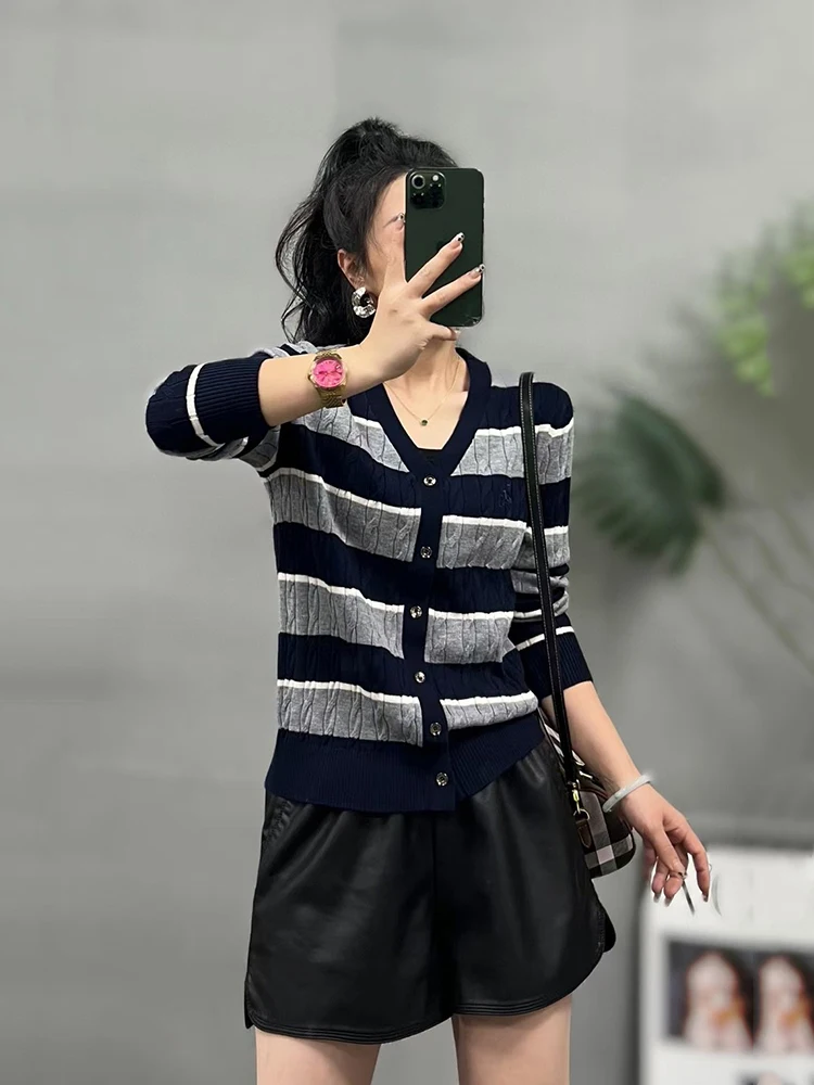 

Briti Sle Women's Knitted Woolen Vest Striped V-Ne Faion Outerwear Early Autumn New Arrival Classic Color Blo Design