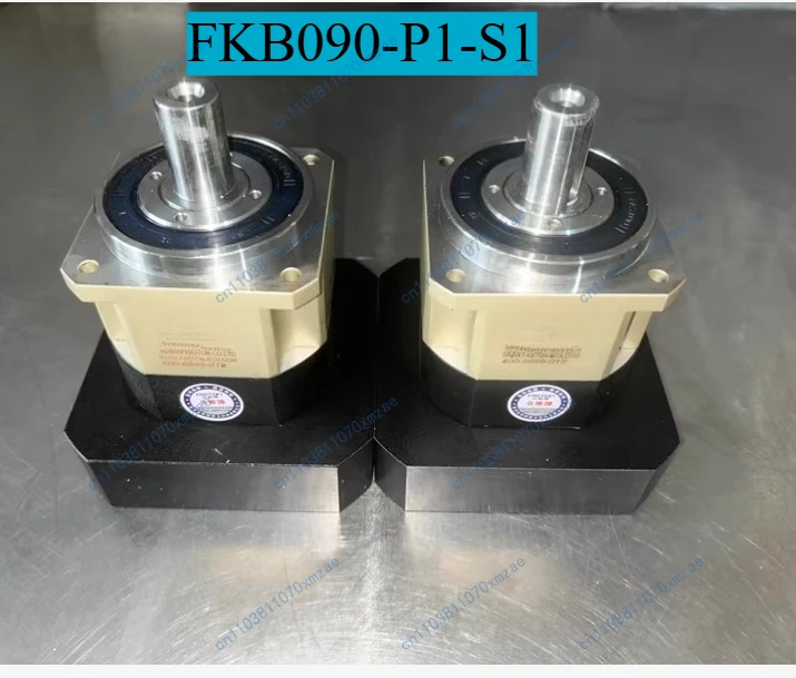 

1PCS gear reducer FKB090-P1-S1, speed ratio 1:10, input shaft diameter 24 output shaft diameter 22, suitable for 1kW servo motor