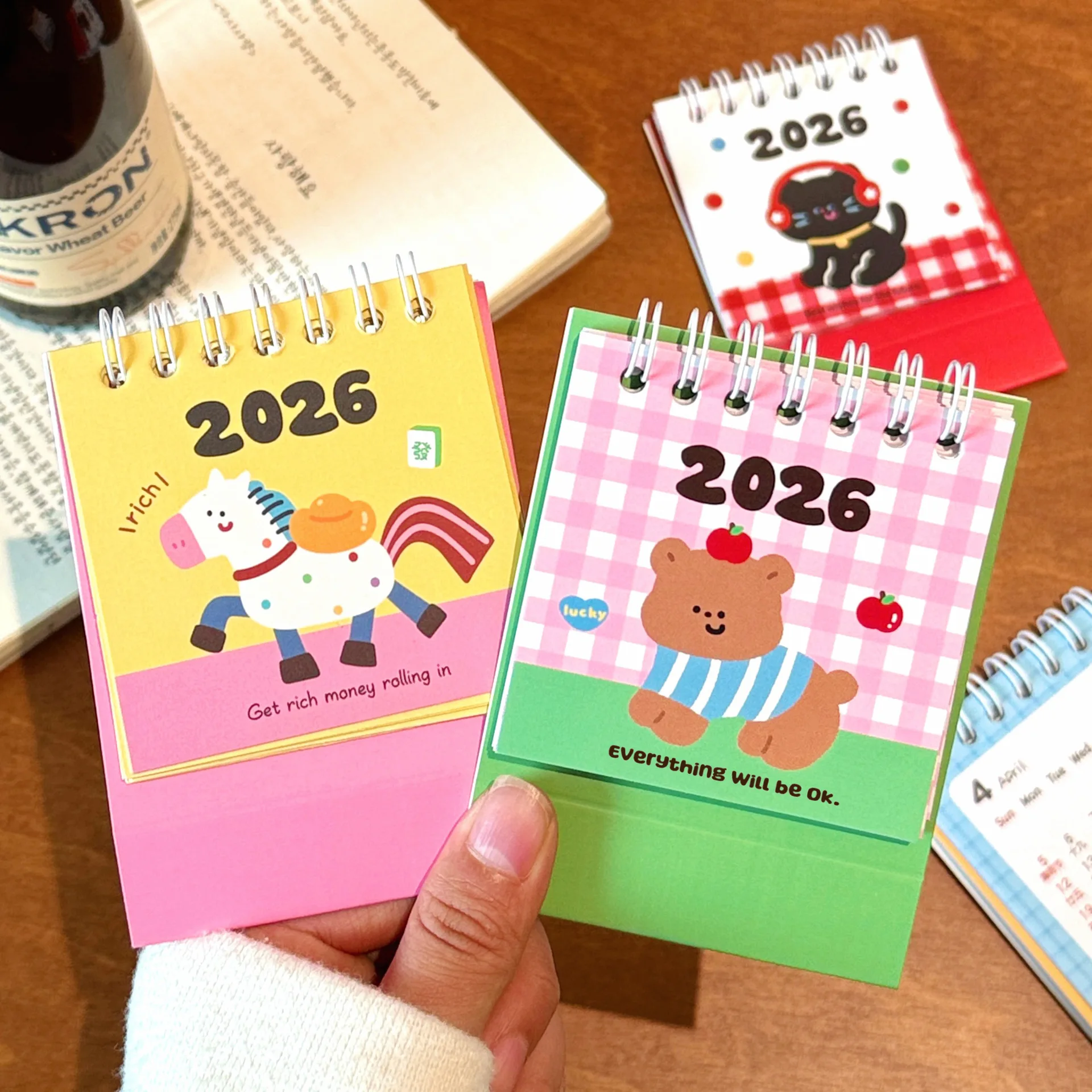 4 Buah Kalender Mini 2026 Ornamen Desktop Kantor Kalender Check-in Siswa