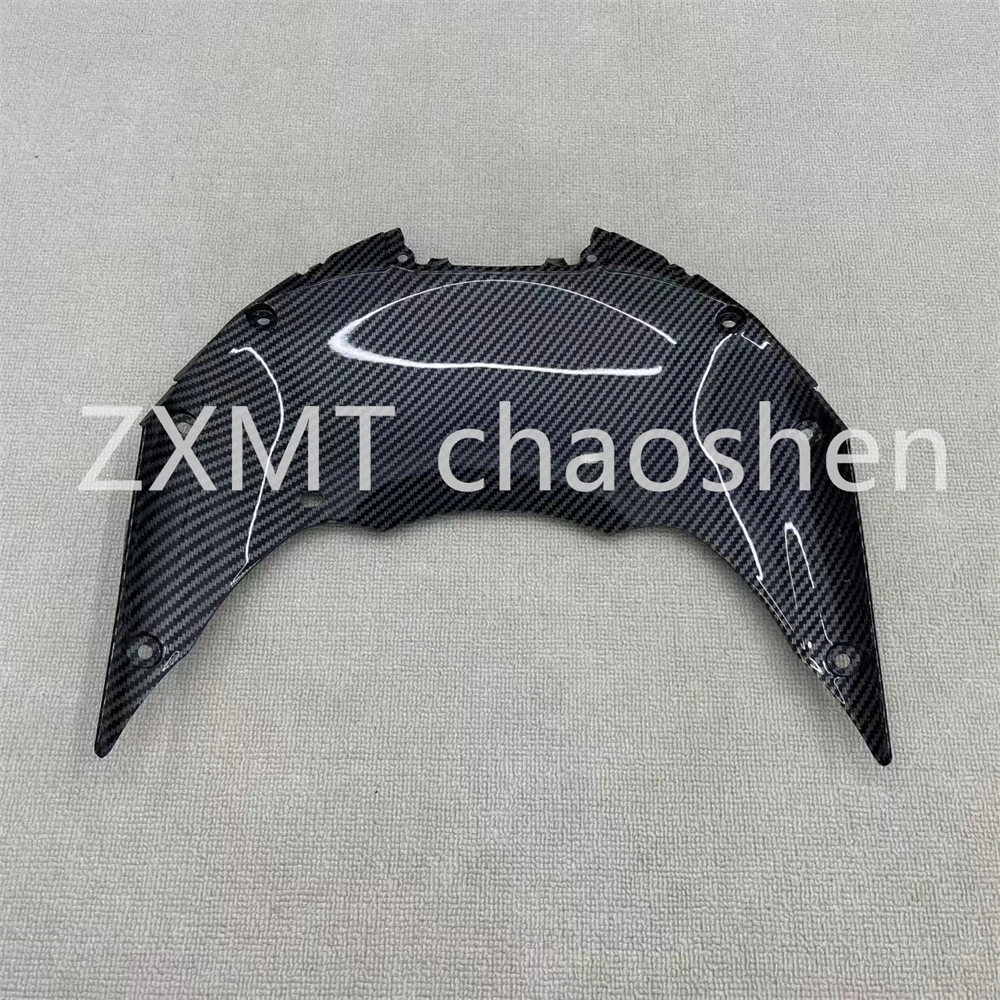 ABS motorcycle fairings are suitable for GSXR1000 K17 L7 large R head lower plates with carbon fiber paint from 2017 to 2025.