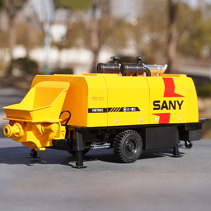 

1:28 SANY HBT90C Concrete Delivery Pump Alloy Engineering Pump Trailer Model Diecast Toy Adult Children Gifts Souvenir Boys Toys