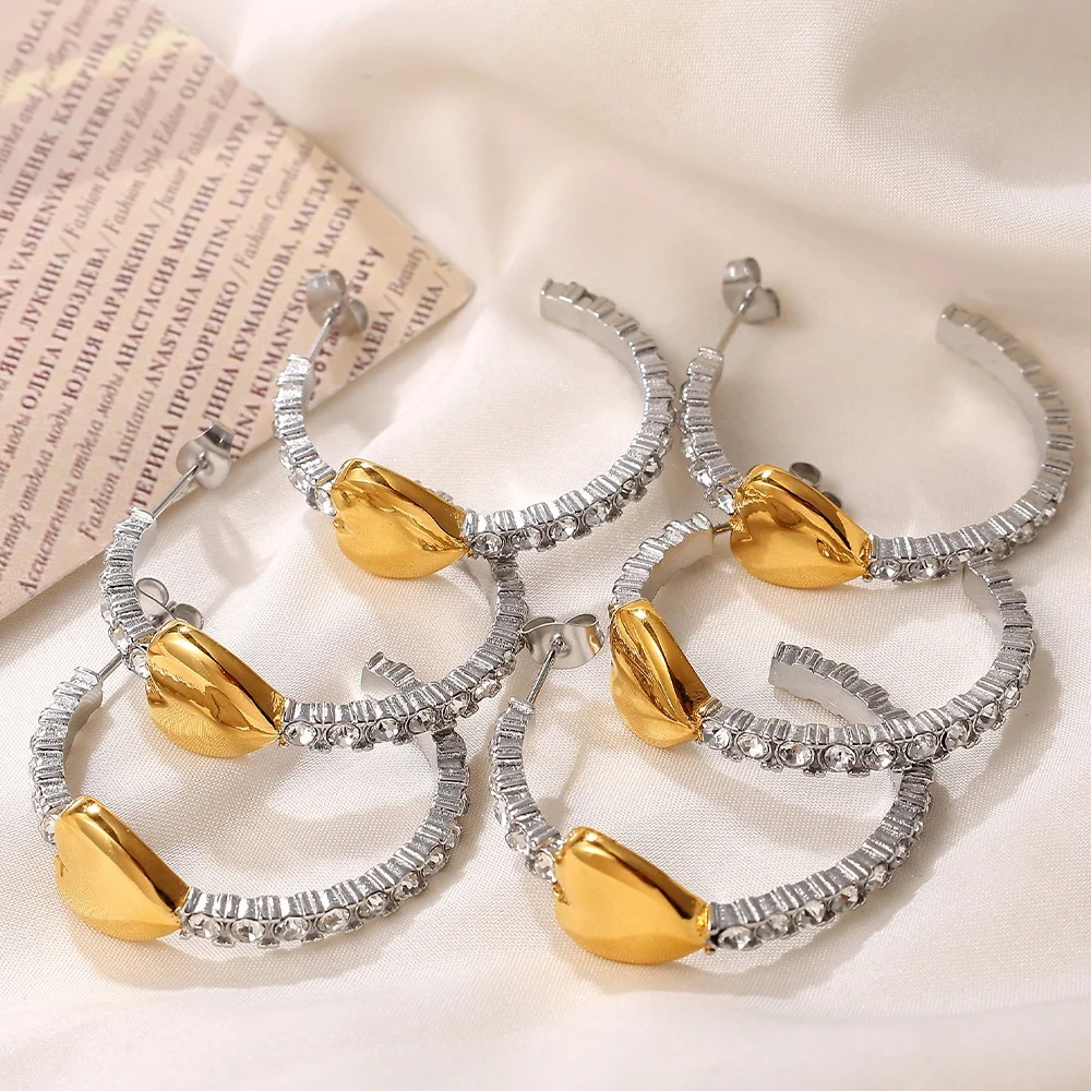 Conjunto de joyería de acero inoxidable Ins Trend, aros para las orejas de corazón dorado y plateado de dos tonos, cadena cubana circular, pulseras con dijes de corazón para mujer