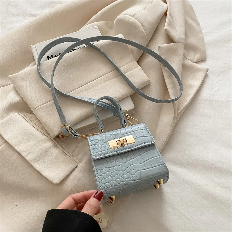 Trendige Geprägte Mini-Damen-Umhängetasche mit Goldverschluss Schultertaschen Abnehmbarer Riemen Henkeltasche Niedliche Crossbody-Handtasche – Detail 16