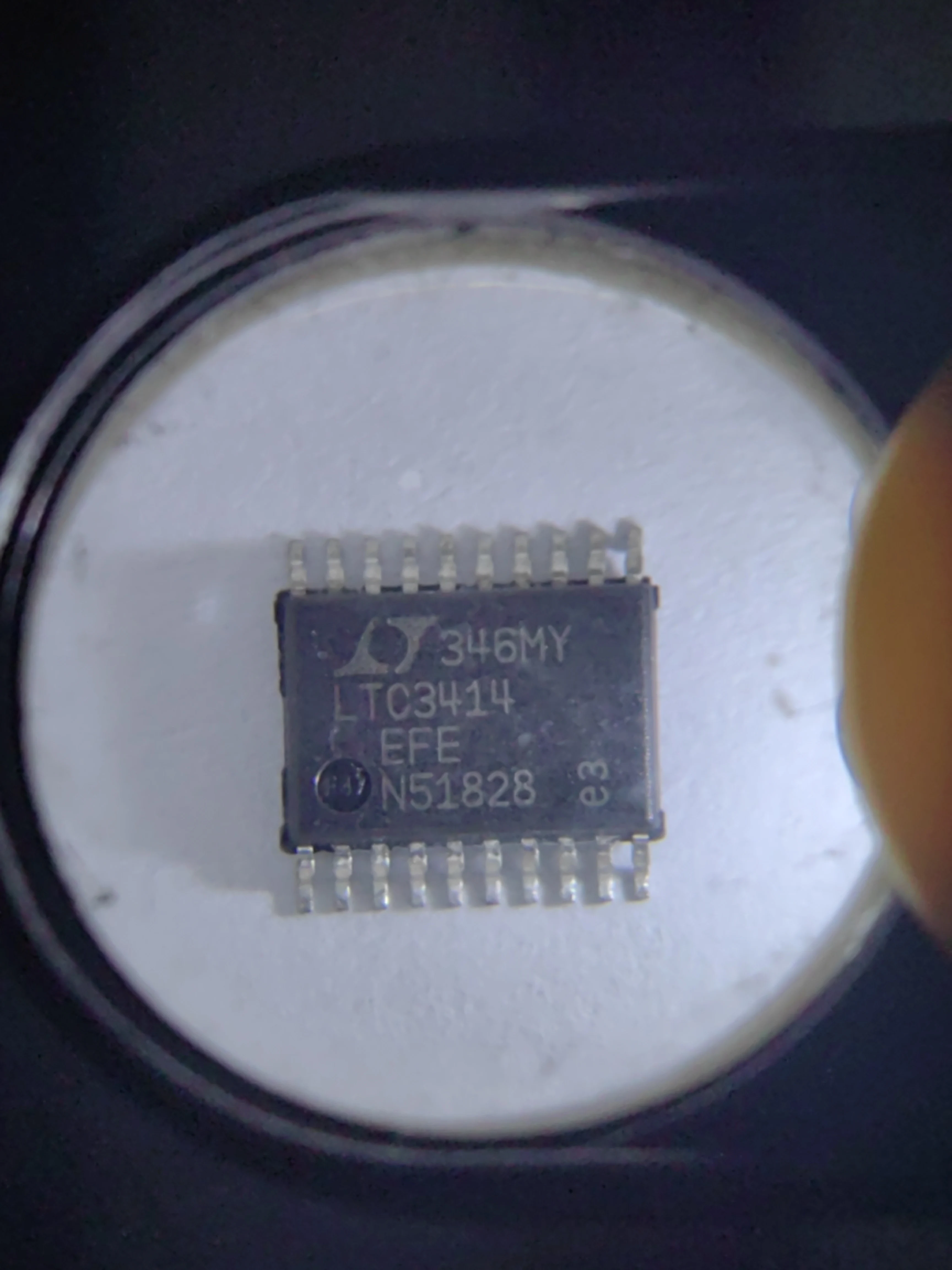 LTC3414EFE LTC3414IFE LTC3414MPFE LTC3414 - Regolatore step-down sincrono monolitico da 4 A, 4 MHz