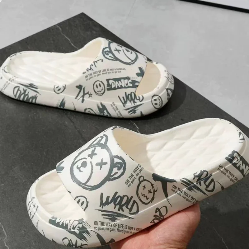 Pantoufles d'été à imprimé de graffiti pour hommes et femmes, chaussures à talons plats, sandales de plage, grande taille