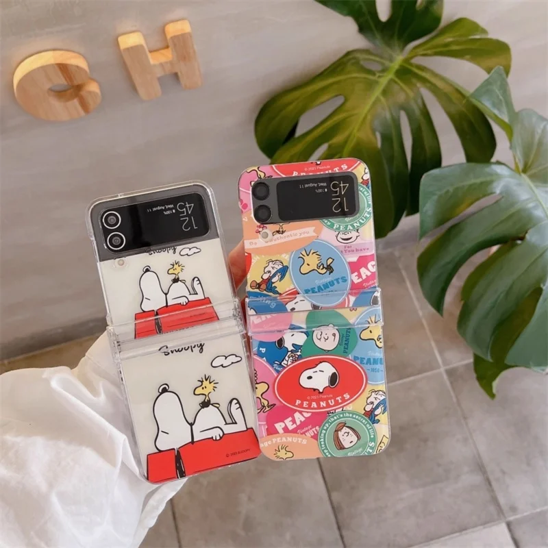 

Funny Cartoon Snoopy peanut Charlie sticker label Folding Phone Case For Samsung ZFlip 3 4 5 6 7 FE Cute Snoopy protect cover