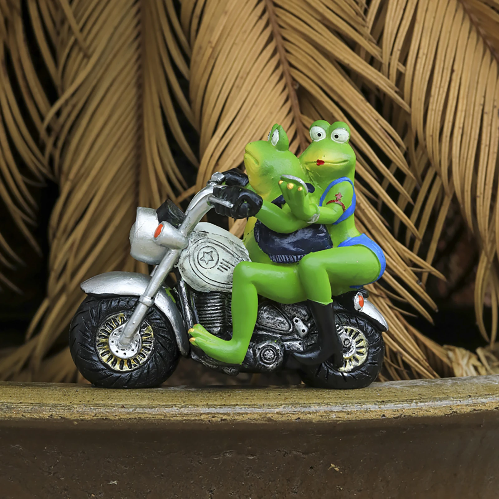 Cowboy Frog Figurine Statue Stunning Art Modern Garden Statue Suitable for Shopping Mall Layout