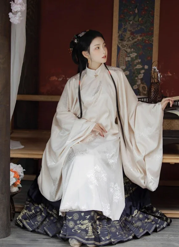 Ming Dynasty Long Coat with Vertical Collar and Inclined Chest Dark Jacquard Solid Color Pipa Sleeves Inside White Hanfu Robe