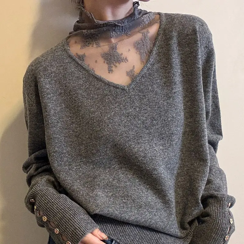 Women's Double-faced Fleece Crew Neck Lace Mesh Spliced Long Sleeve Top For Autumn And Winter