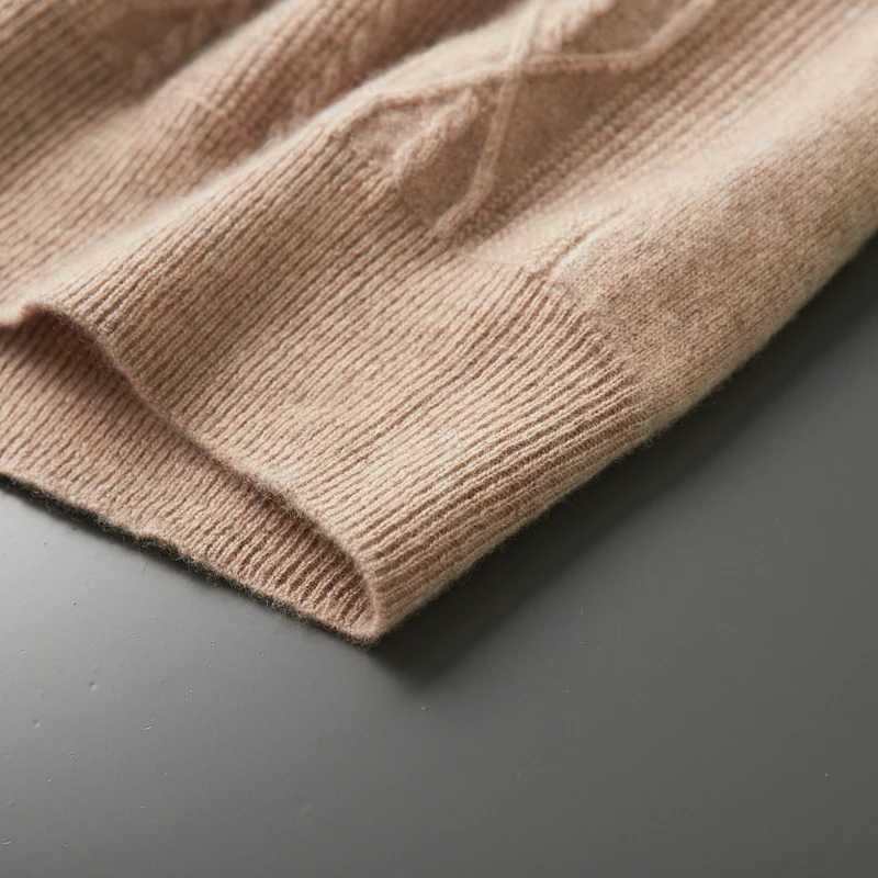 New autumn and winter men's thick cashmere sweater with a round neck and twisted pattern, casual knitted warm solid color top
