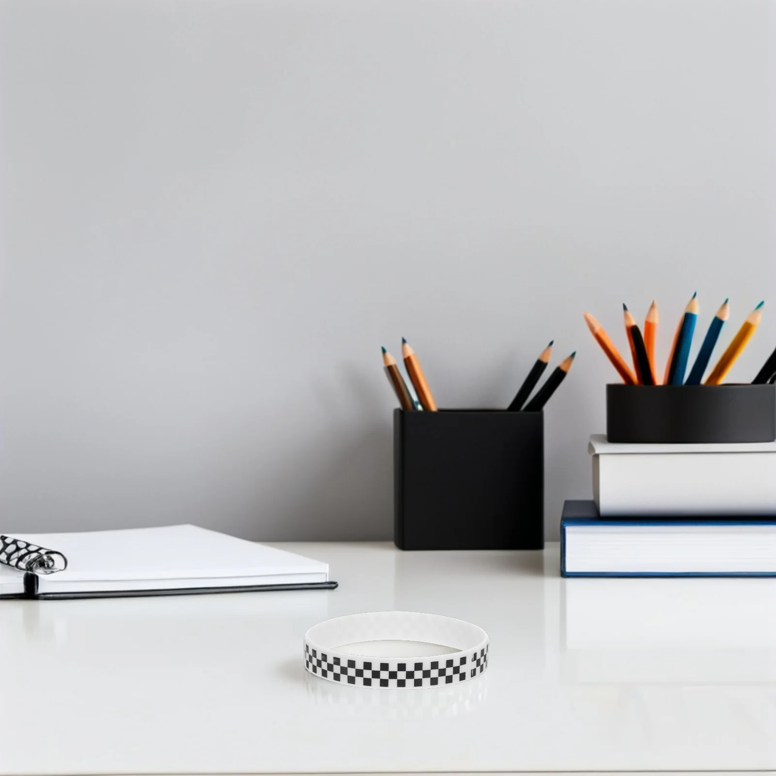 

40Pcs Black White Checkered Wristbands Silicone Bracelets Racing Race Car Party Sports Event Accessories Rubber Wrist Bands