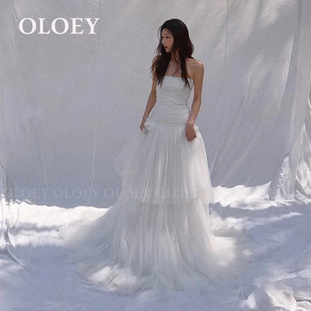 OLOEY Elegantes trägerloses A-Linien-Hochzeitskleid im koreanischen Stil für Fotoshootings, mehrlagiges, plissiertes, bodenlanges Brautkleid aus Tüll, individuell gestaltet