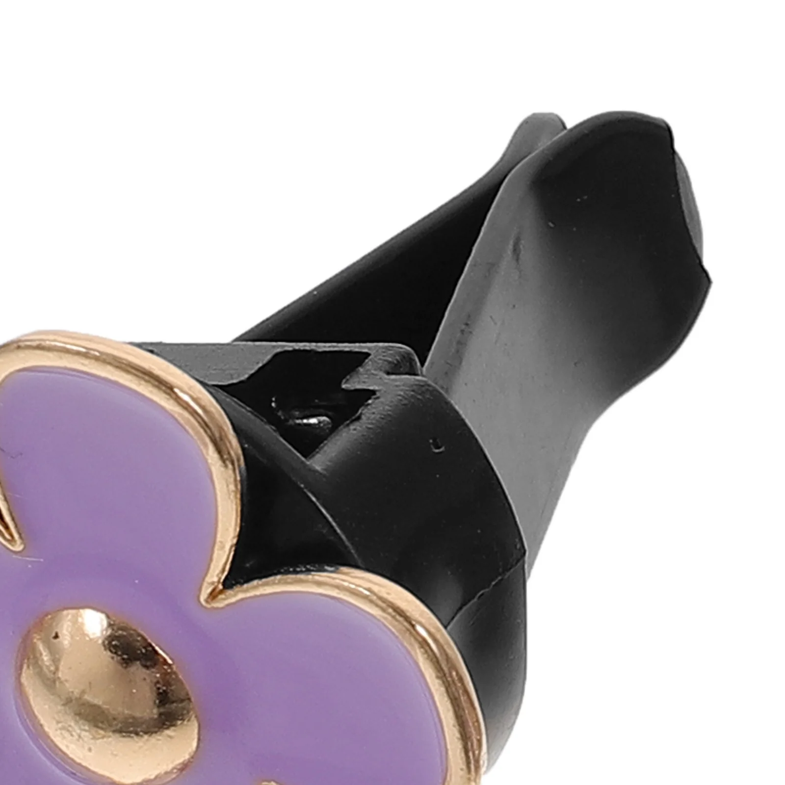 

4pcs Small Chrysanthemum Perfume Metal Car Vent Diffuser Clip Durable No Smell Decor Creative Cute Air Freshener For Women Car