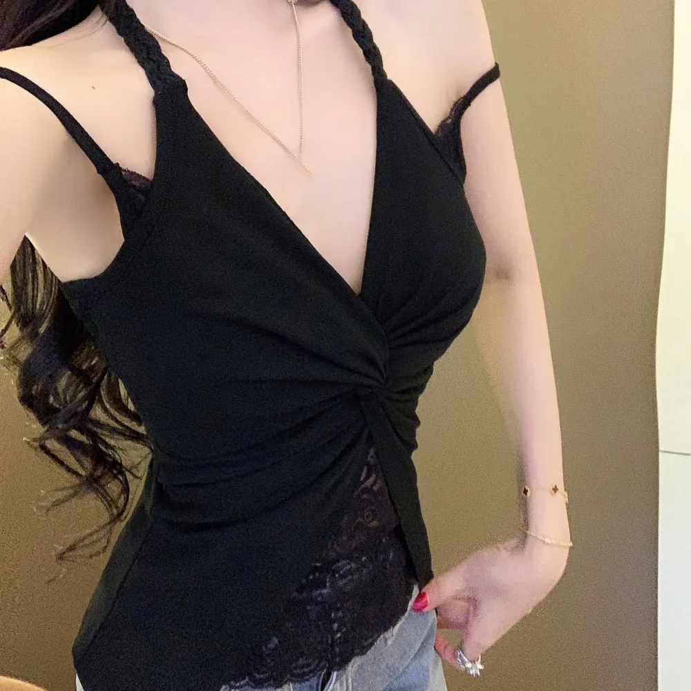 

V Neck Lace Patchwork Vest Solid Color Sleeveless Halter Tank Top Summer Fabric Twist Design Spaghetti Straps Top Casual Outfit
