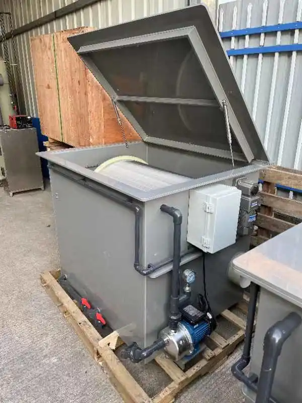 Filtre à tambour de traitement de l'eau d'étang Ras Fish Koi