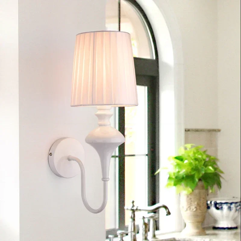 

Modern Elegant White Fabric Shade Wall Lamps 1-Light Romantic E14 Socket Bedside Sconce Light Fixture for Bedroom Living Room
