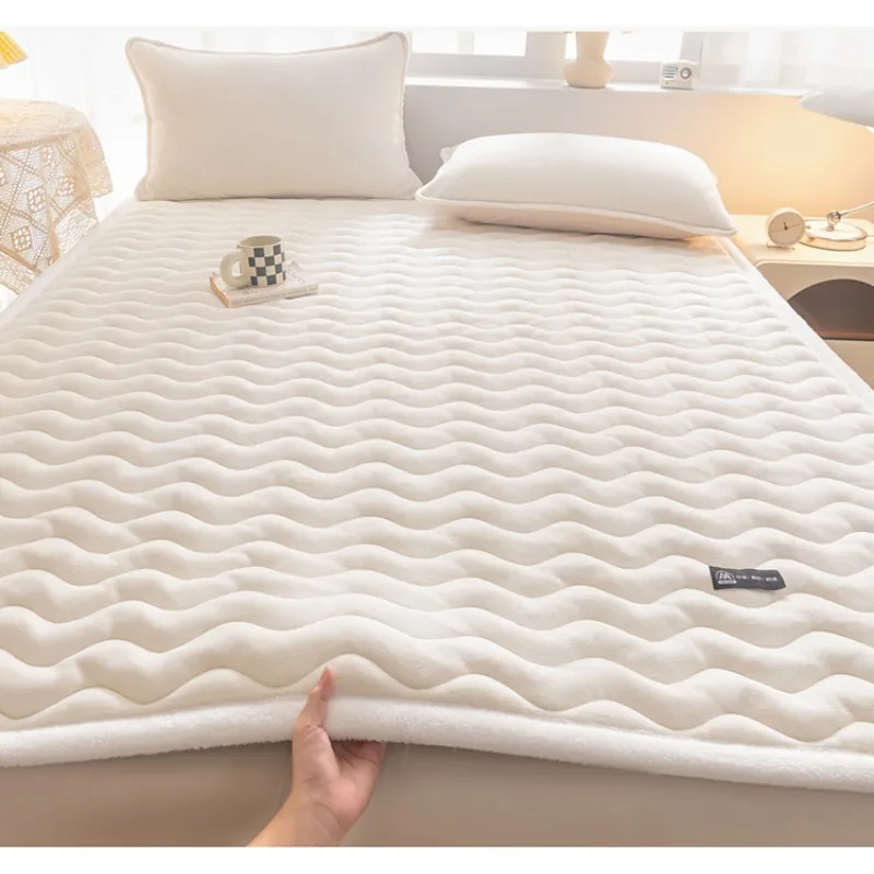 Winter Velvet Mattress Protector Cover with Elastic Band Quilted Mattress Pad for Single Double Bed Home Bedspread Soft Sheet