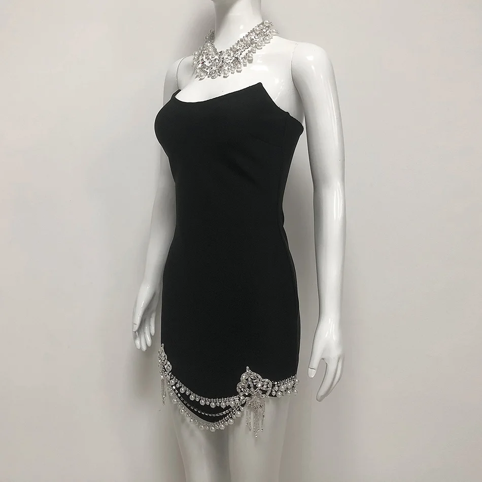 Robe à bandes irrégulières ornée de chaînes de perles de cristal, noire, sans bretelles, Mini Clubwear de fête de célébrité avec collier de diamants