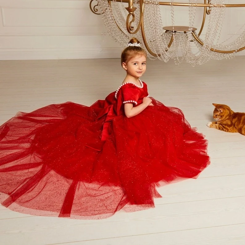 Tüll Blumenmädchenkleid Schleppe Tutu Rot Junior Brautjungfernkleid Langes Geburtstagsmädchenkleid Ballkleid Festzugskleider für Mädchen