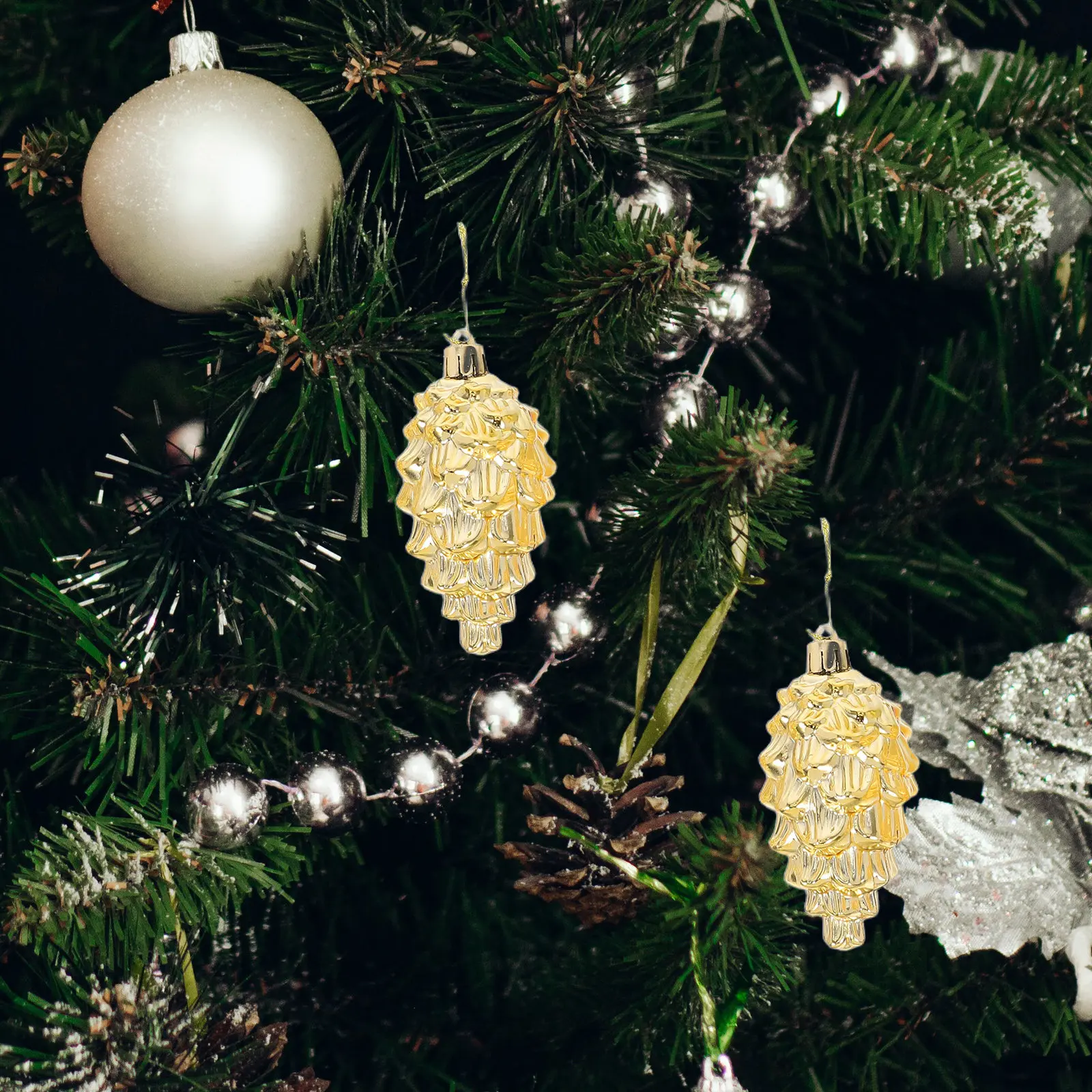 6Pcs Shatterproof Pinecone Ornaments Lightweight Sparkling Electroplated Holiday Decor for Xmas Tree Windows Walls Thanksgiving
