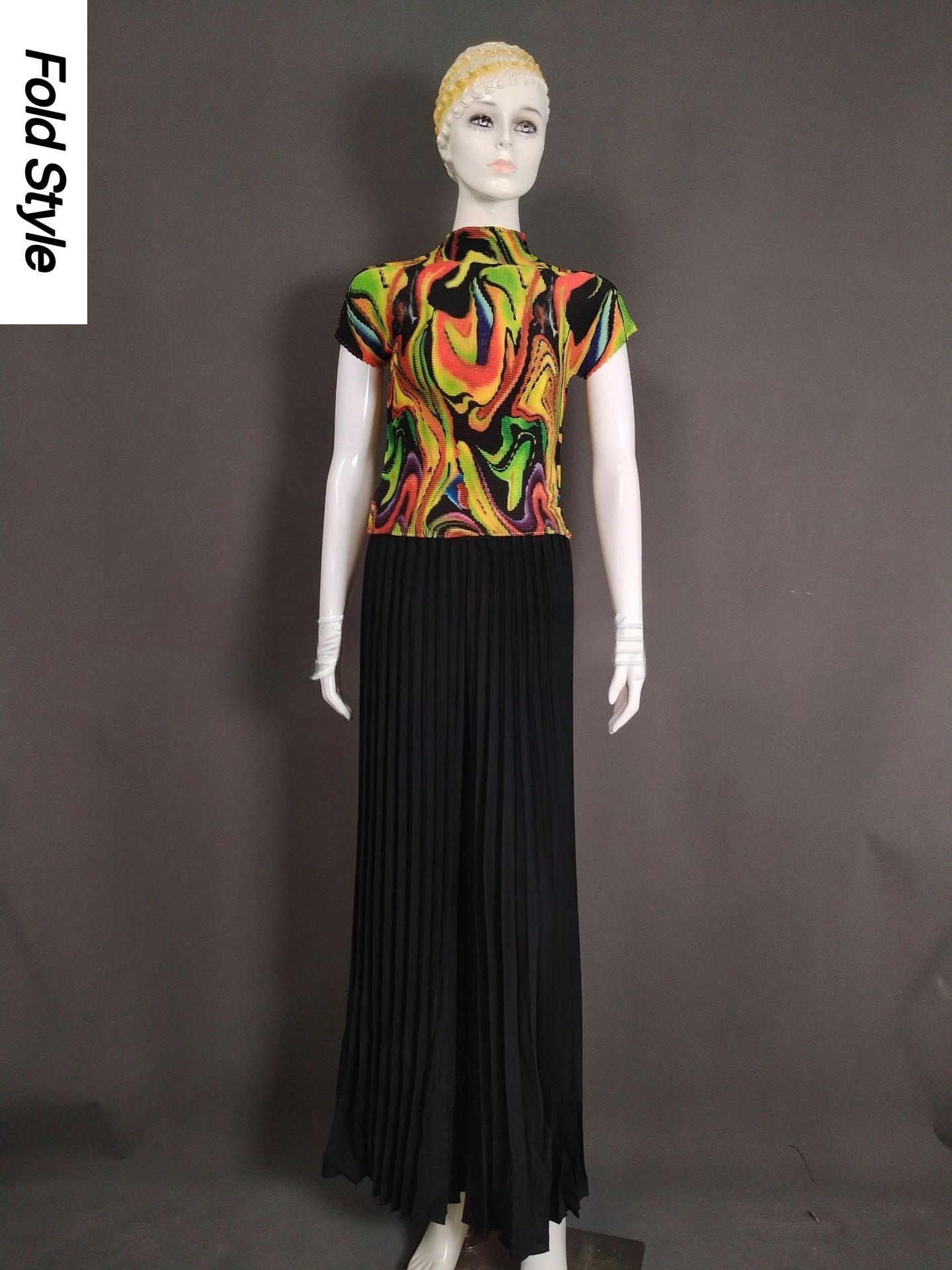 

Miyake Fashion Printed Short-sleeved Corn Kernels + Wide-leg Pleated Straight-leg Pants Two-piece Women's Clothing Summer New
