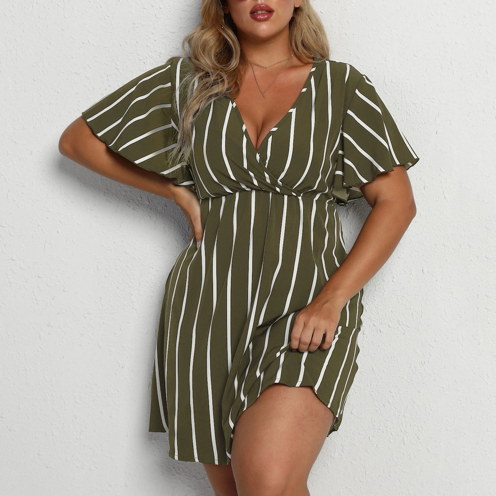 Robe d'été à rayures pour femmes, grande taille, style Boho, col en v, manches courtes, taille élastique, robes amples décontractées