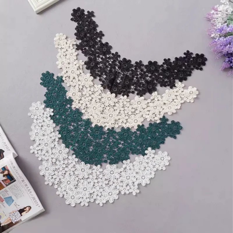 

4 pieces of women's embroidered patchwork fabric. Fabric collar, false collar. Used as accessories for blouses, sweaters, curtai