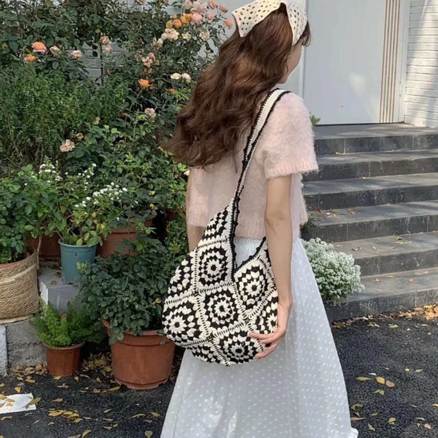 Summer Hand-crochet cotton thread hollowed-out crossbody bags for women beach woven armpit handbag large travel shoulder bag sac