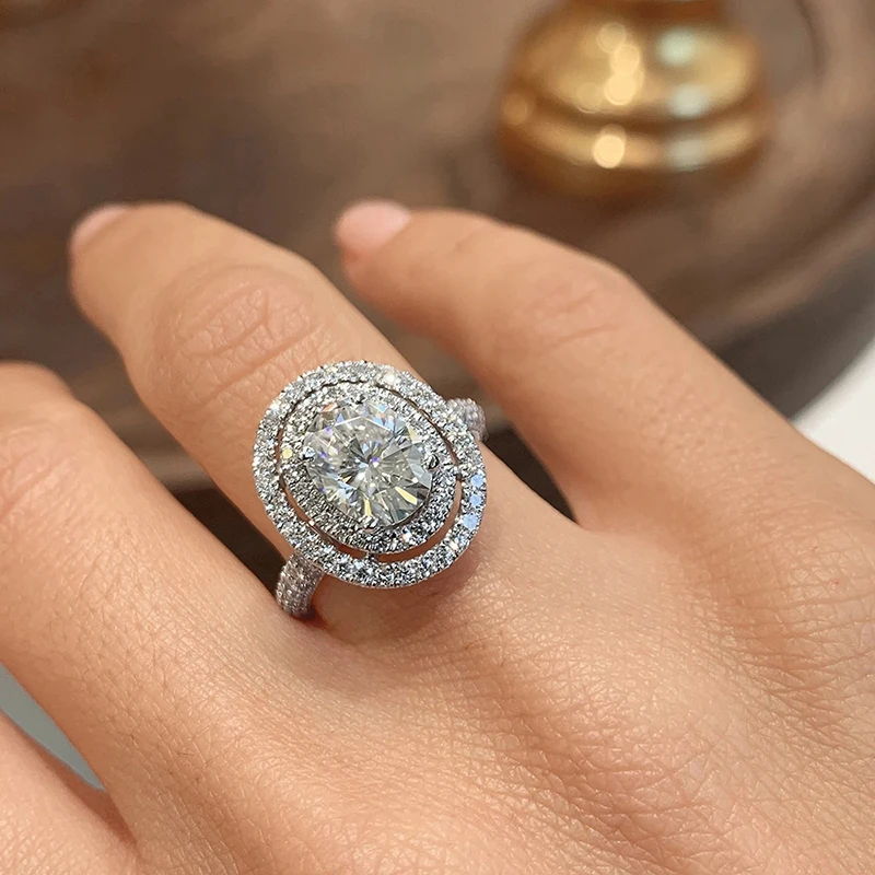 Huitan 2022 Wedding Trend Eternity Rings for Women Inlaid AAA Cubic Zirconia Elegant Oval Shape Band Rings Engagement Jewelry