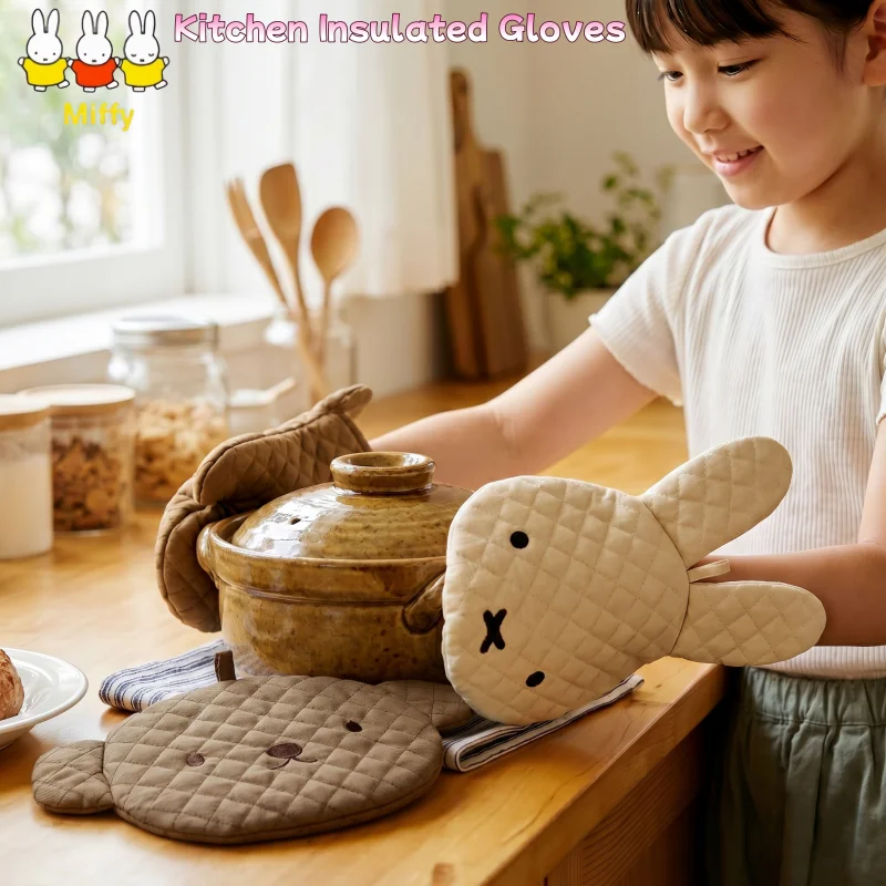 Kawaii Miffy Insulated Kitchen Gloves Cartoon Cotton Linen Oven Gloves High Temperature Resistant Microwave Oven Gloves