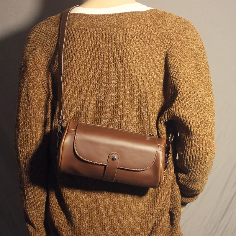 Retro Japanese Style Cylindrical Single Shoulder Bag Casual Crossbody Phone Bag for Men Fashionable Backpack Trendy Streetwear