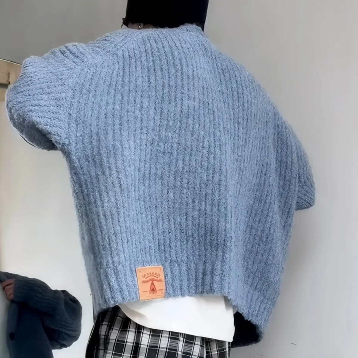 アメリカンスタイル V ネックニットセーターカーディガンメンズソリッドカラーカジュアルルーズフィット冬アウターソフトポリエステル繊維