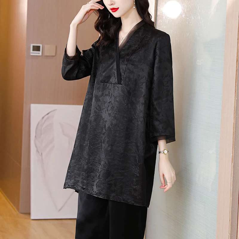 Autumn Black Silk Jacquard Long Sleeve V-Neck Blouses Women Fashion Light Casual Top Coats 2024 New Korean Elegant Loose Shirts