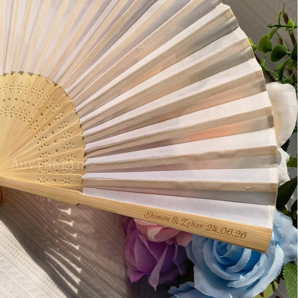 10/30/80pcs Engraved White Beige Hand Folding Fan Personalized Ivory Wedding Party Favors Gift Fans Handheld Photography Props