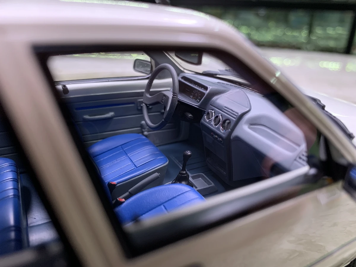 OTTO 1:18 205 جونيور وايت 1988 محاكاة طبعة محدودة الراتنج معدن ثابت سيارة لعبة مجسمة هدية #5