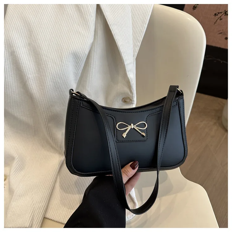 

Wholesale Women Handbag, New Autumn/Winter Commuting Shoulder Under-Arm Bag, Korean Fashion Crossbody Bag with Bow Decoration