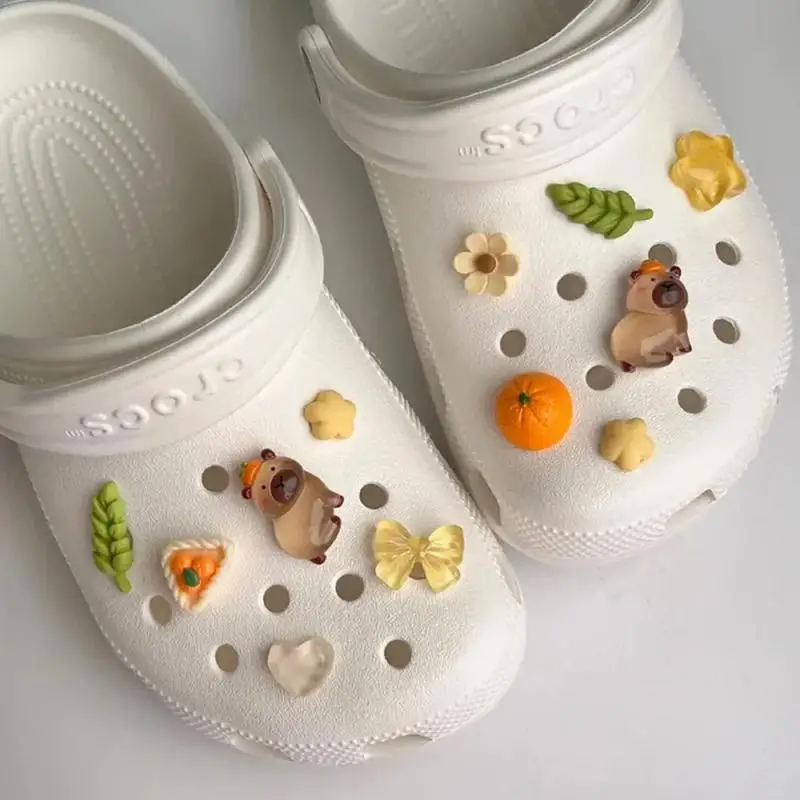 12PCS Hole Shoe Flower Decoration Beaver Hole Shoe Buckle DIY Capybara Resin Accessories High-End Feelings Parts image 2