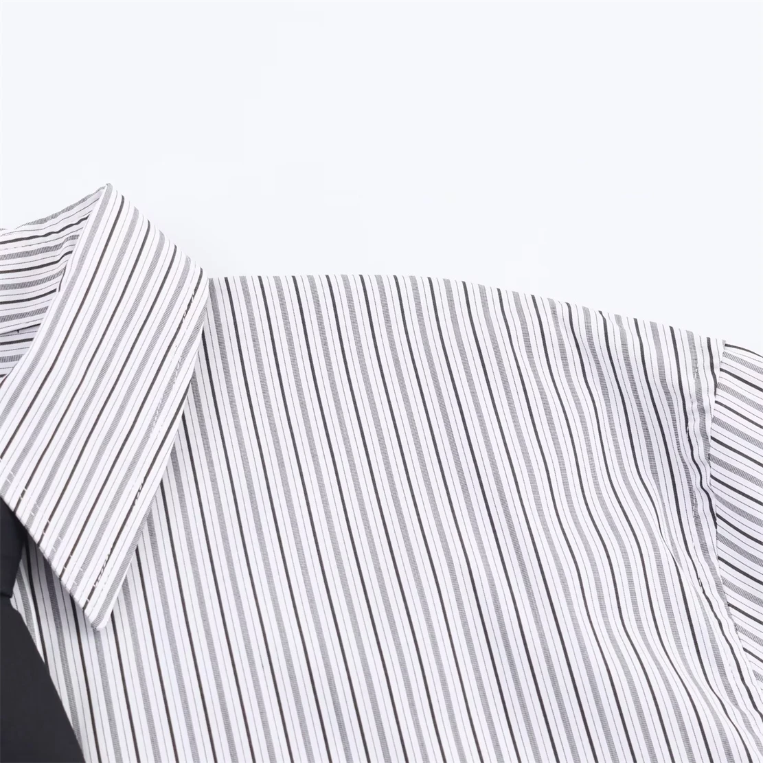 Women's Relaxed Fit Tie-Detail Shirt Youthful Ageless Everyday Street Style Casual Fashion