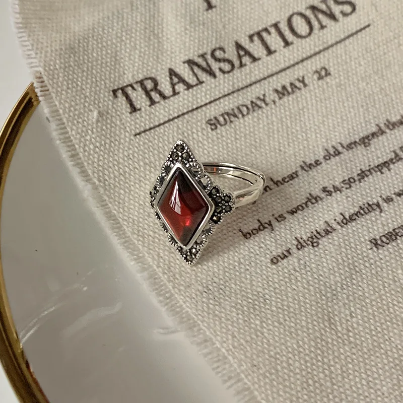 Hohe Qualität Vintage Raute Design Roter Granat Stein Thai Silber Damen Ringe Großhandel Schmuck Für Frauen Weihnachtsgeschenke – Detail 5