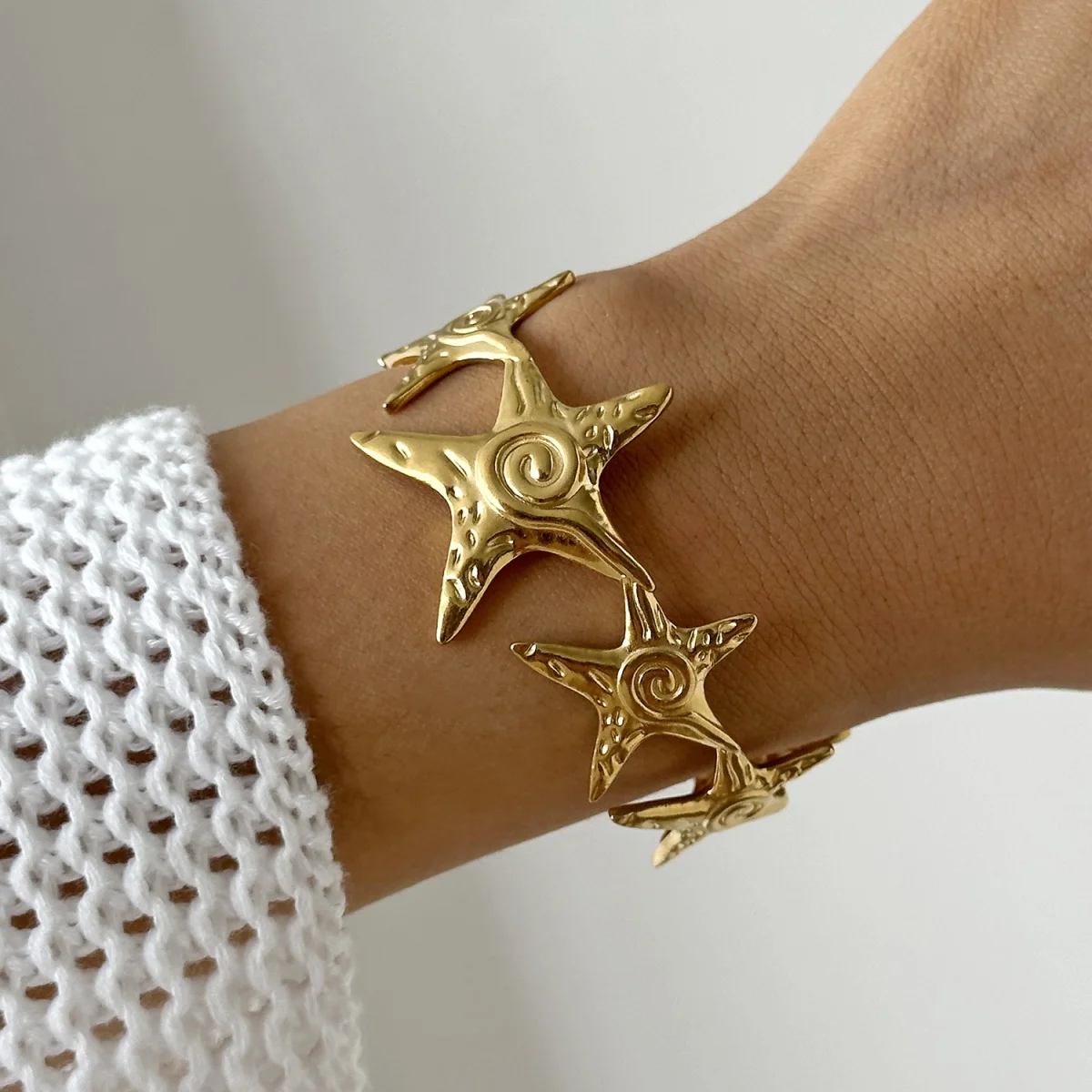 Einfache Edelstahl Seestern Geformte Armbänder Für Frauen Männer Vintage Metall Shell Textur Sea Star Öffnung Armreif Strand Schmuck