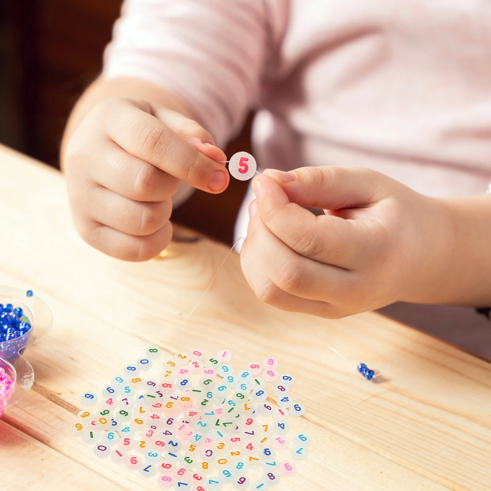 

500Pcs Glow in The Dark Round Beads Colored Acrylic Bracelet Making Jewelry DIY Loose Beads Craft Bracelet Accessory