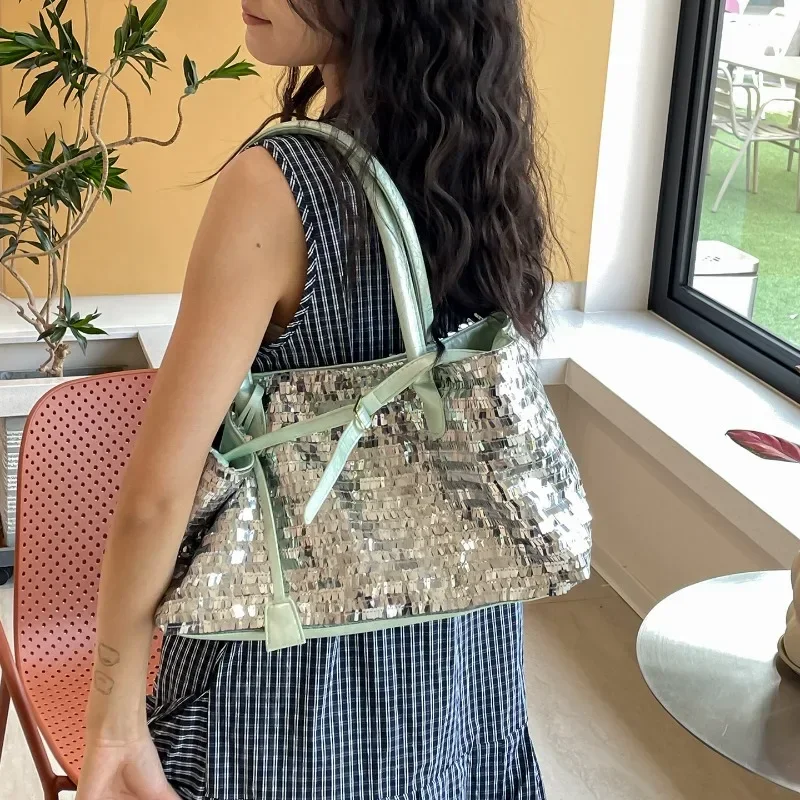 

2025 Women's Chic Shiny Tote - Elegant Glitter Shoulder Purse for Effortless Spring/Summer Outings
